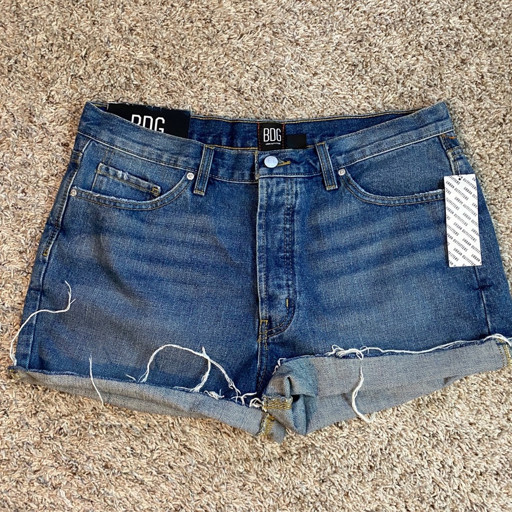 NWT BDG boyfriend low rise shorts size 30